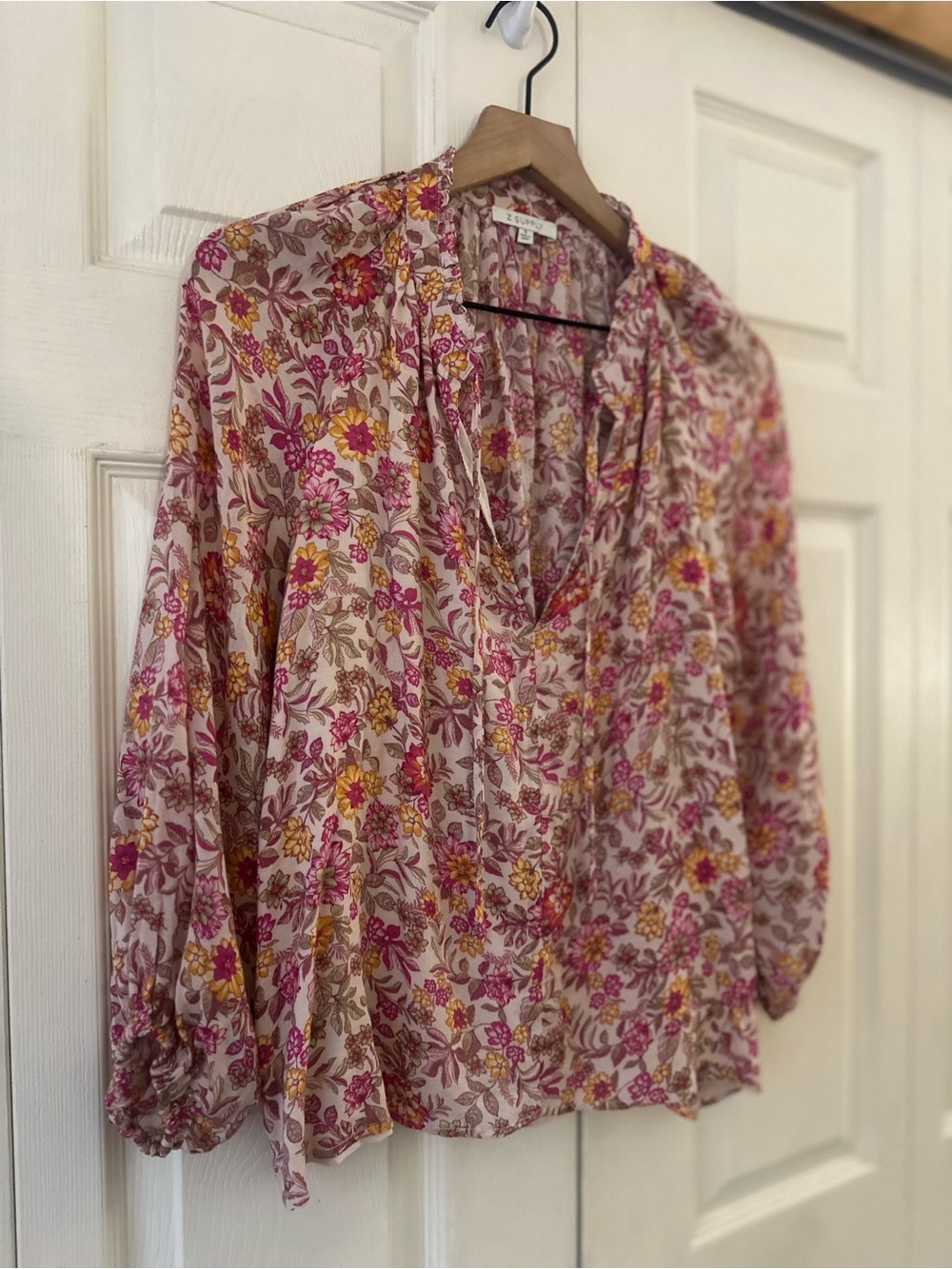Evereve Z Supply Boho Chic Floral V-Neck Peasant Blouse - Pink Floral Sz Small - Picture 7 of 10